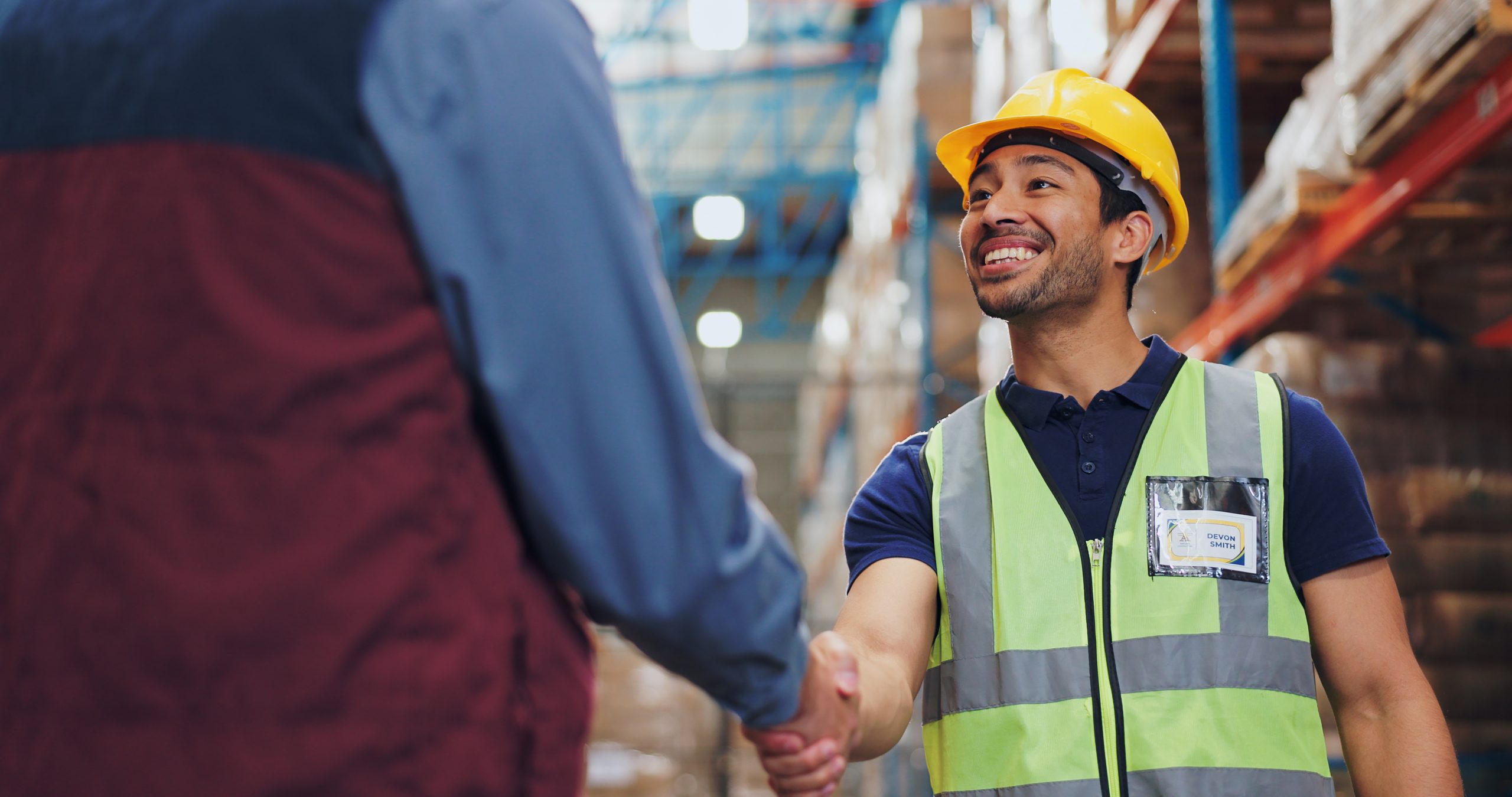 Colegas de trabalho discutem saúde mental masculina